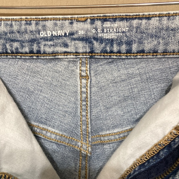 Old navy High-Rise O.G. Straight distressed cutoff-style jean shorts - Size 26 - Picture 3 of 4